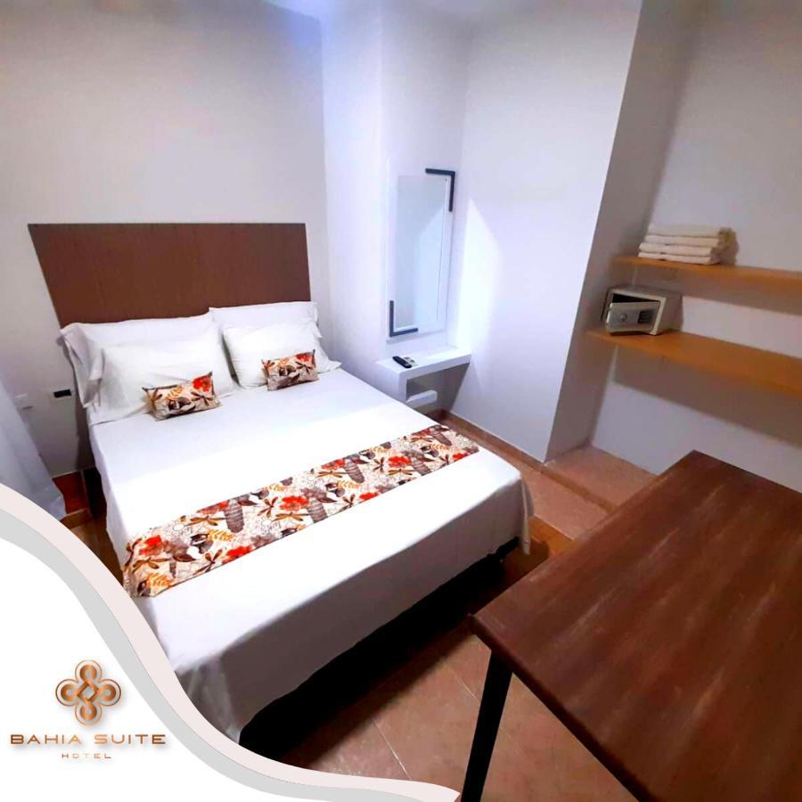 Hotel Bahia Suite Санта Марта Екстериор снимка