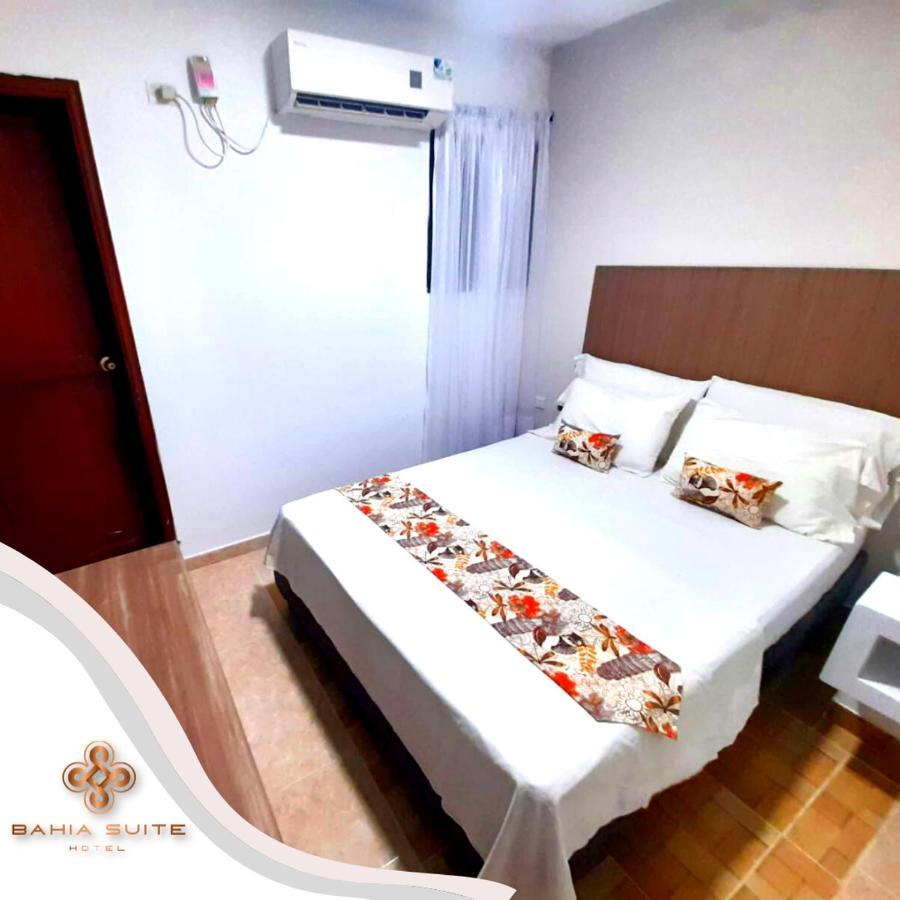 Hotel Bahia Suite Санта Марта Екстериор снимка