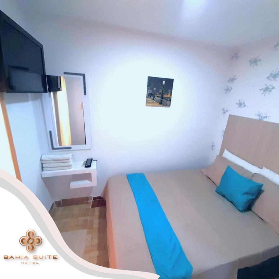 Hotel Bahia Suite Санта Марта Екстериор снимка